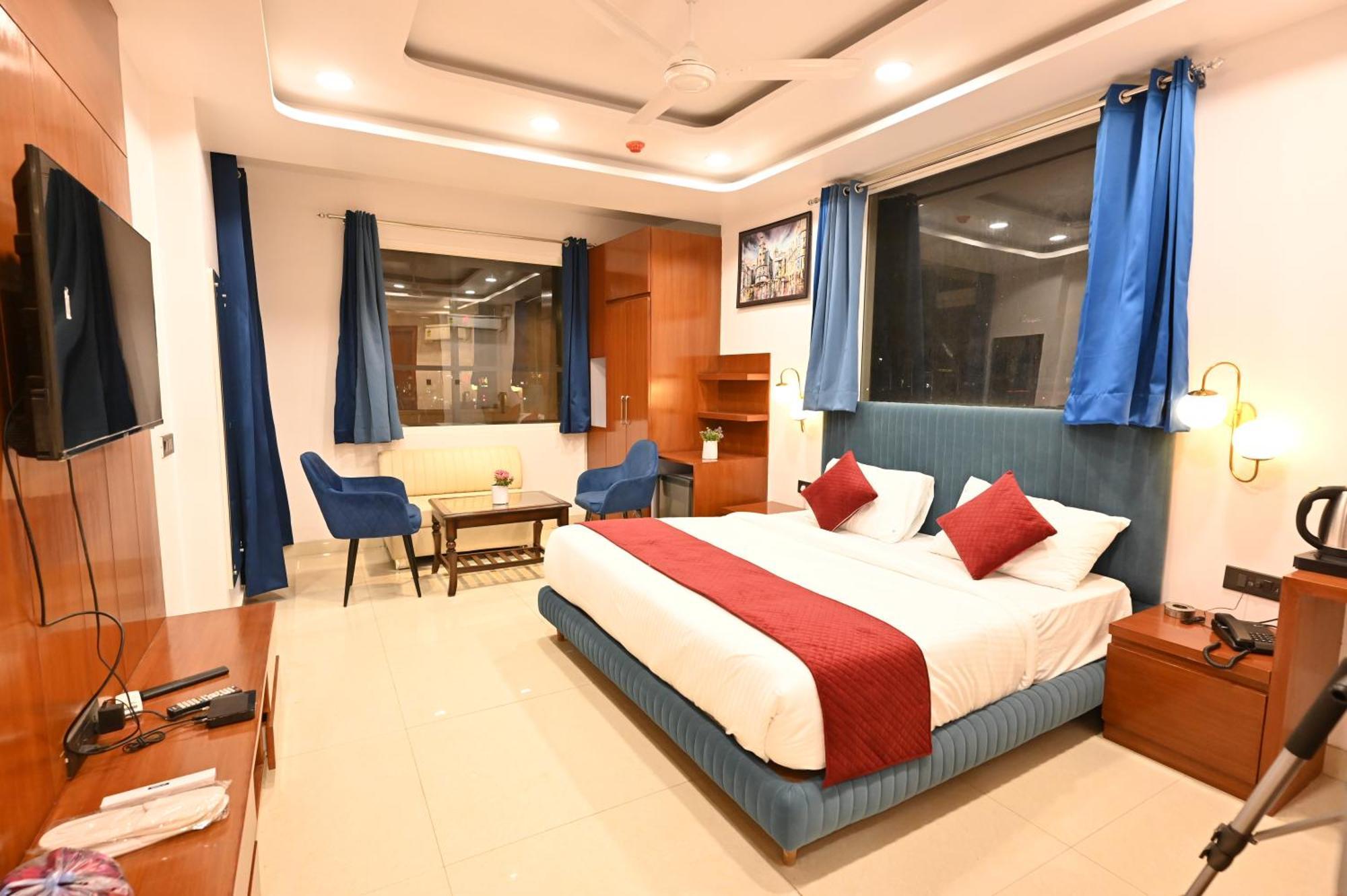 Hotel Down Town Paschim Vihar Delhi  Exteriör bild