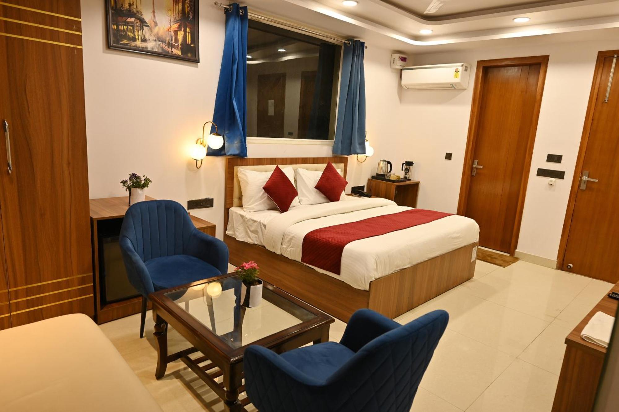 Hotel Down Town Paschim Vihar Delhi  Exteriör bild