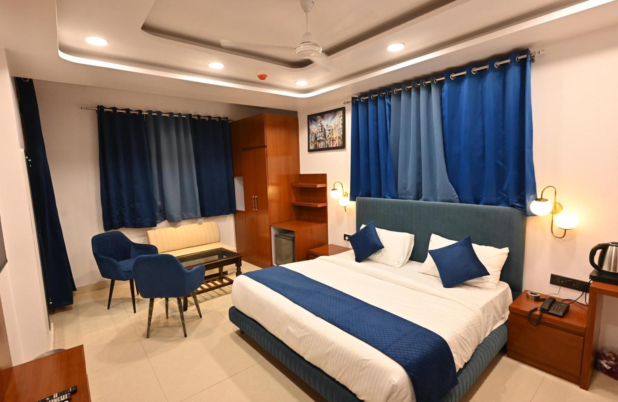 Hotel Down Town Paschim Vihar Delhi  Exteriör bild
