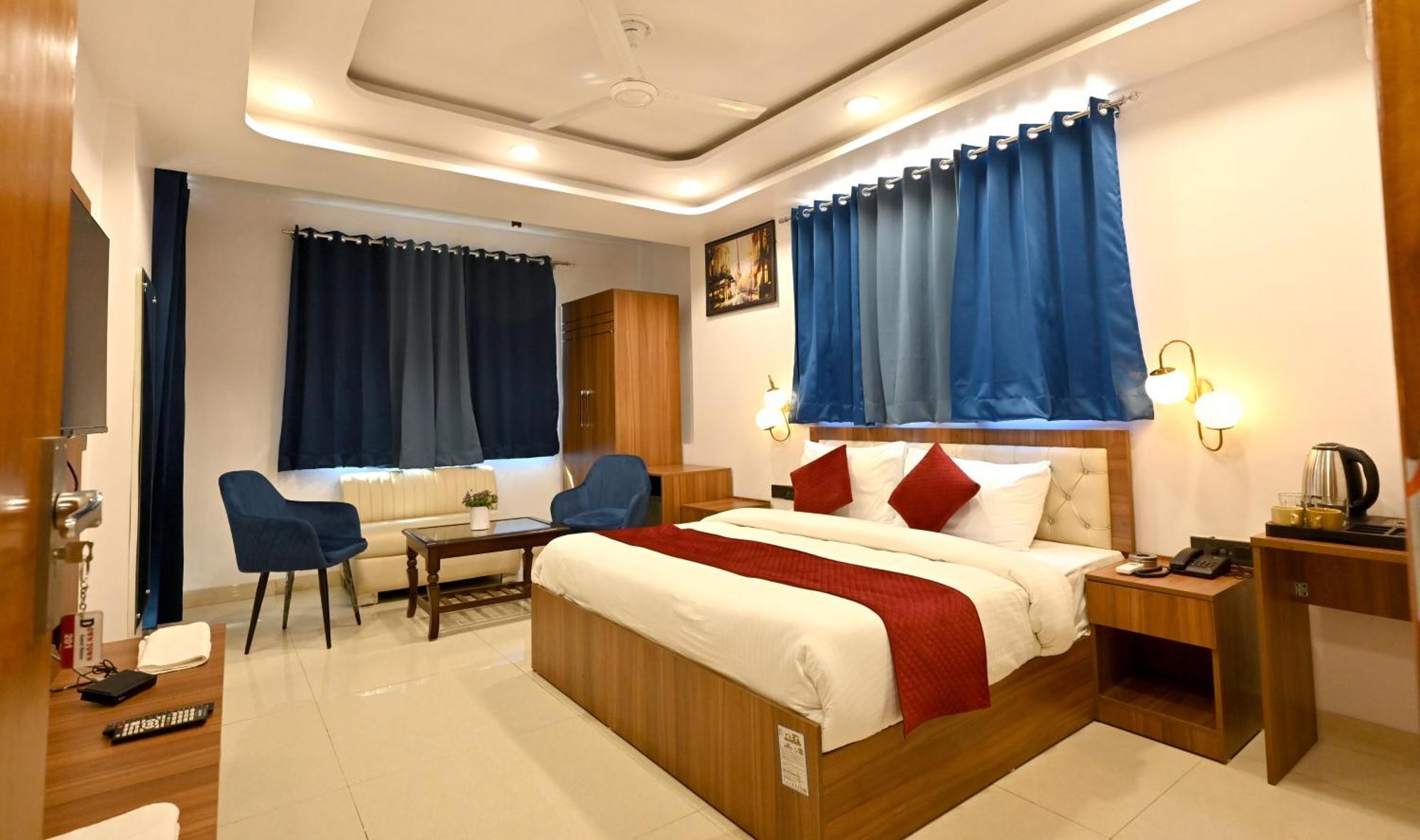 Hotel Down Town Paschim Vihar Delhi  Exteriör bild